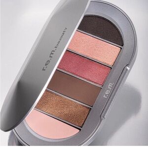 R.e.m Beauty Smitten Kitten Eyeshadow Pallet